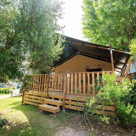 Sivinos Camping Boutique มาแนร์บา เดล การ์ดา ภายนอก รูปภาพ