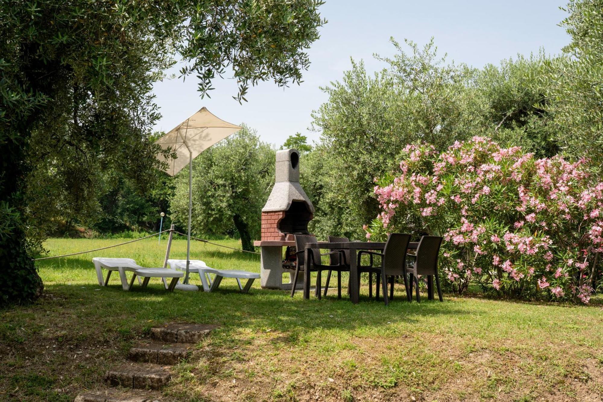 Sivinos Camping Boutique มาแนร์บา เดล การ์ดา ภายนอก รูปภาพ