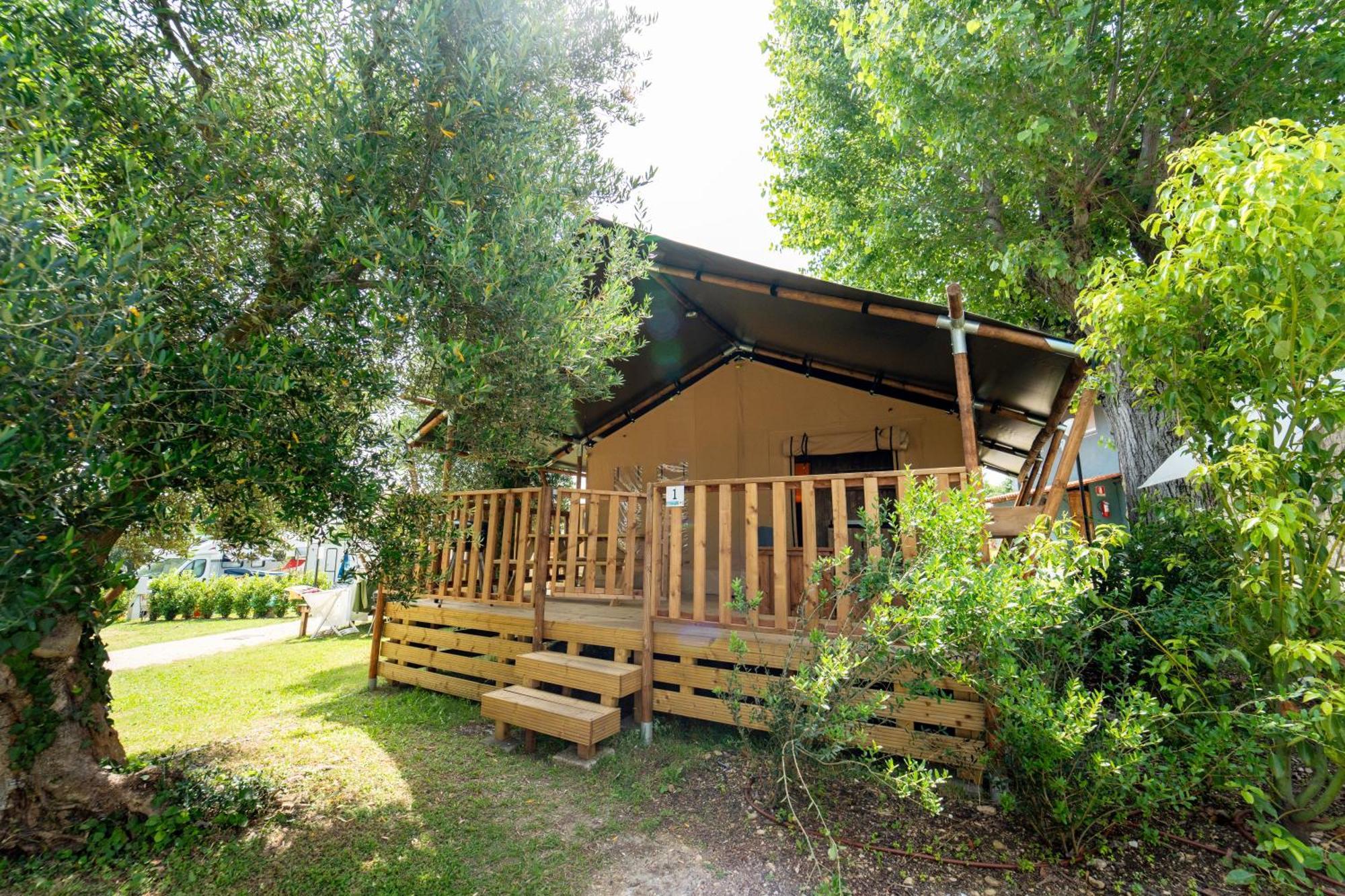 Sivinos Camping Boutique มาแนร์บา เดล การ์ดา ภายนอก รูปภาพ