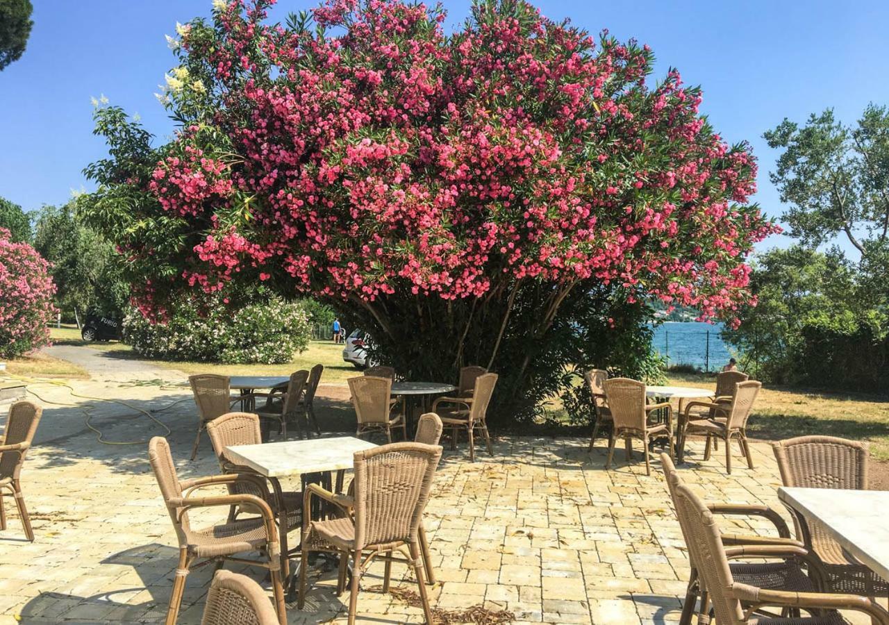 Sivinos Camping Boutique มาแนร์บา เดล การ์ดา ภายนอก รูปภาพ